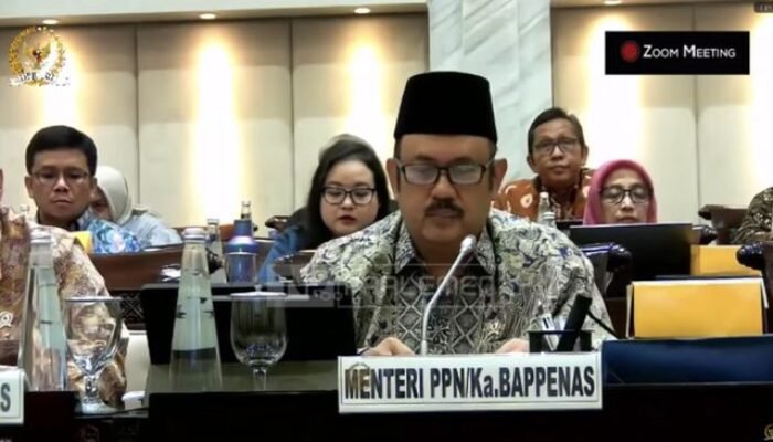 Kata Pemerintah, MBG Lebih Penting daripada Ciptakan Lapangan Kerja