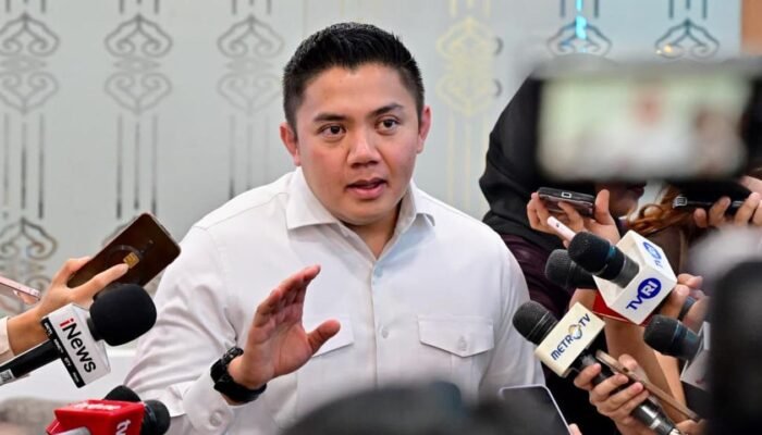 Seskab Teddy Nyatakan Seluruh Produk Impor Wajib Sertifikasi Halal