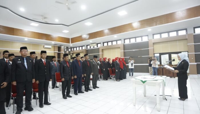 Jelang Ramadan, Wali Kota Palopo Hj. Naili Trisal Lantik ‘Kabinet Baru’