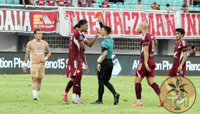 Drama Kartu Merah Warnai Kekalahan PSM Makassar 0-2 Dewa United di GBH Parepare