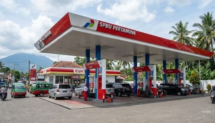 Per 1 Februari, Harga BBM Pertamina di Pulau Sulawesi Turun, Pertamax jadi Rp12.100/Liter