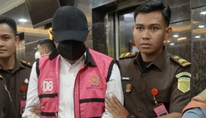 Mantan Pj Gubernur Sulsel Bahtiar Baharuddin Mendekam Dipenjara Kejati