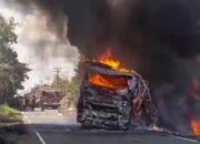 Bus ALS ‘Adu Banteng’ Truk BBM di Sumatera Selatan, 16 Penumpang Tewas Terbakar