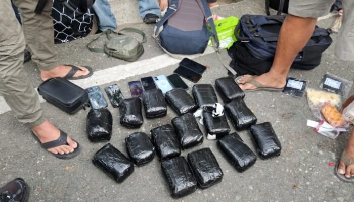 Peredaran Sabu 16 Kg Berhasil Dicegah di Bandara Palu, Enam Orang Diamankan